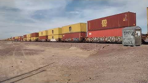 EB BNSF Port Stack Train Feat Duo Rear DPUs At Minneola CA! #bigbossrailfanner