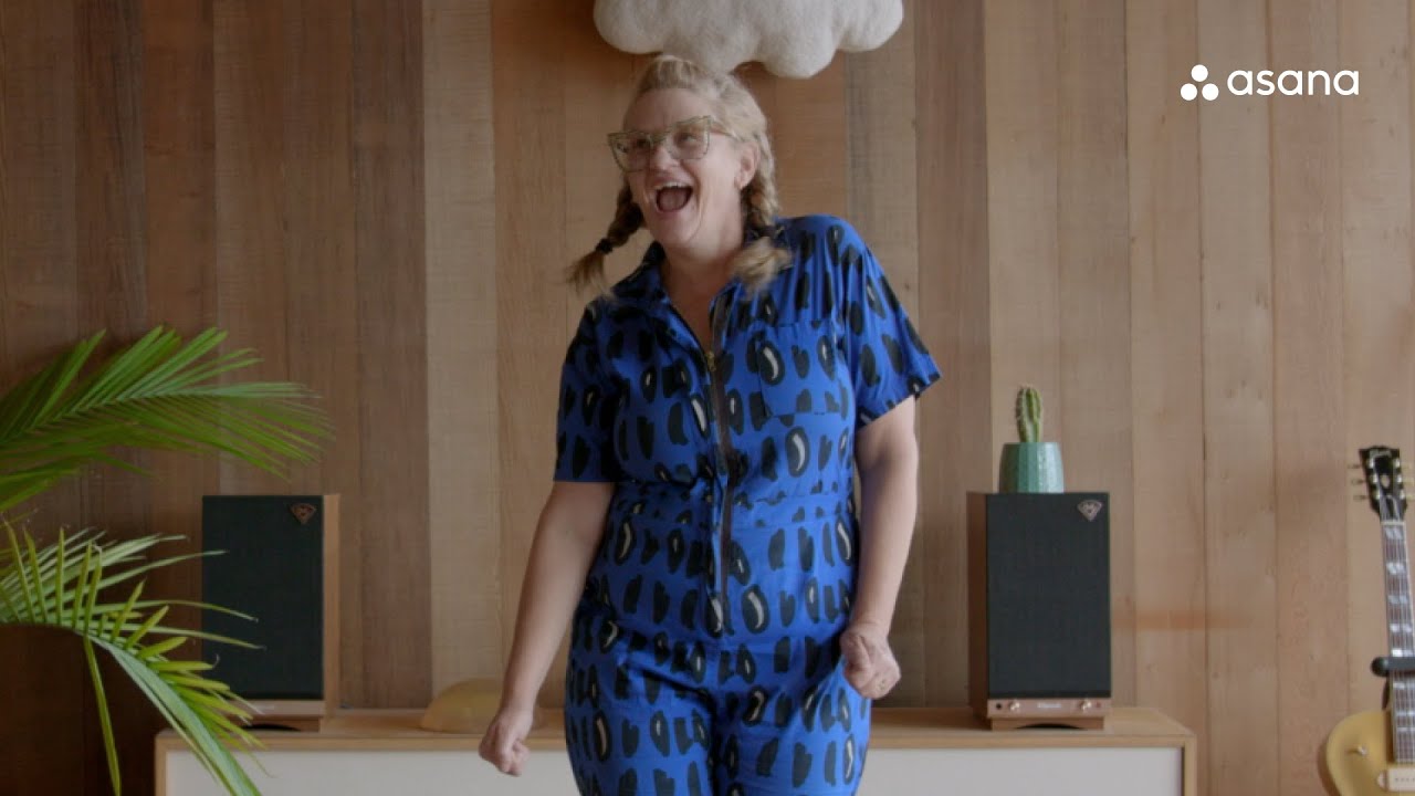 Video thumbnail: Work goes smoothly with Asana