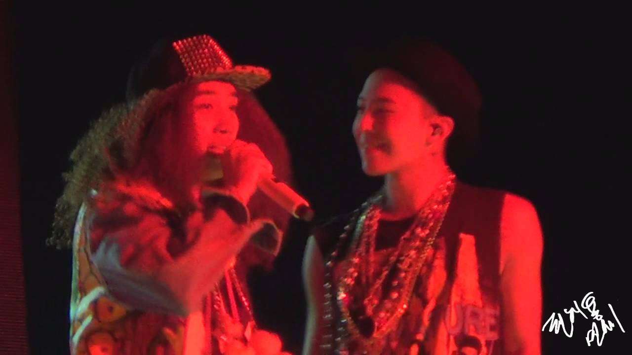 140815 AIA Crayon 살아있는 승리와 GD