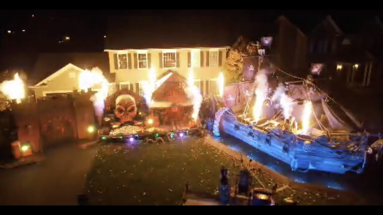 New York dad builds 50-foot pirate ship for daughter for Halloween