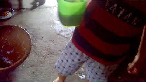 troll thẳng em uống nước coca chộn nước mắm