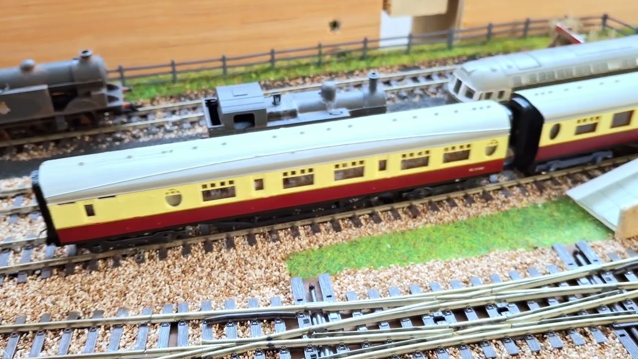 TT 120 Thompson coaches, and Stove R