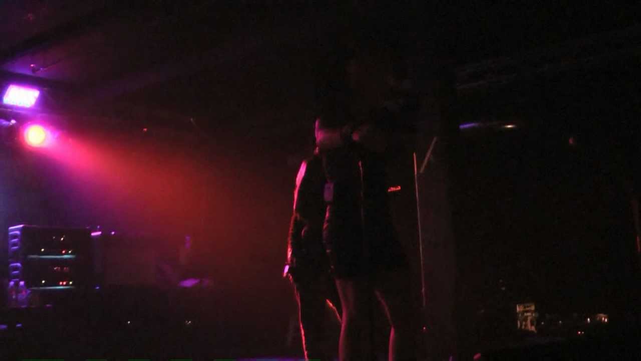 L.A. Guns (Tracii Guns & Dilana) Ballad of Jayne (AWESOME!!!) - Backstage Live - 10-21-11