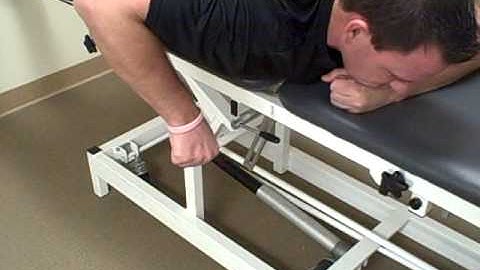 Single Arm Row with Scapular Retraction