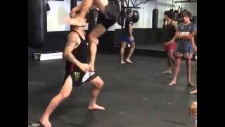 Leo Howard doing Monkey Climbs. Profile