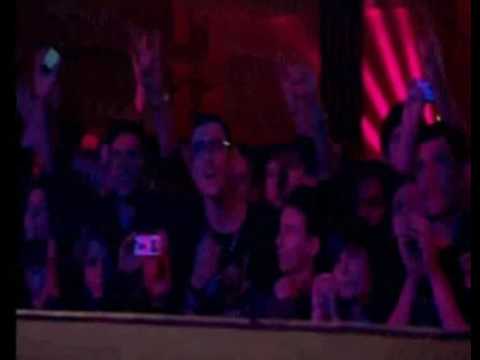 Dead By Sunrise - Walking In Circles [live at Tony Hawk Show, Paris 21.11.2009]