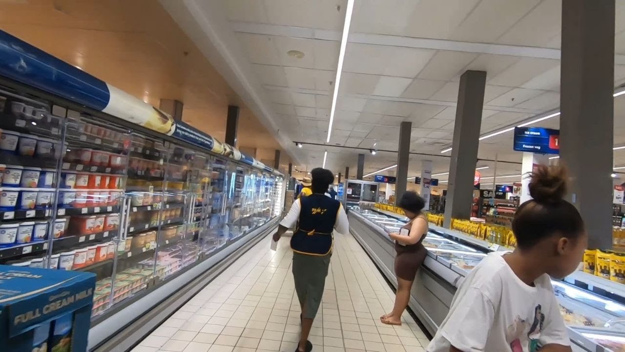 SHOPPING TIME IN PICKNPAY THE GLEN /JOHANNESBURG SOUTH AFRICA