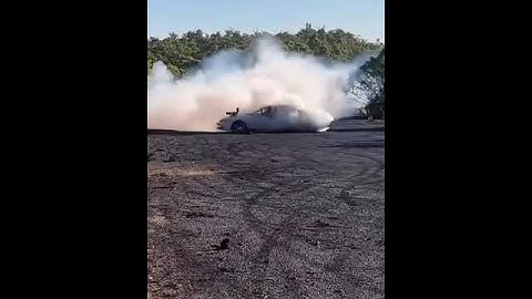 Crazy turbo Statesman #v8 #ls #turbo #burnout #holden #skids #boost