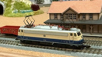 Marklin 88415 Z Scale BR10.12 Pants Crease Electric Locomotive Test Run at z.scale.hobo 10.25.2025