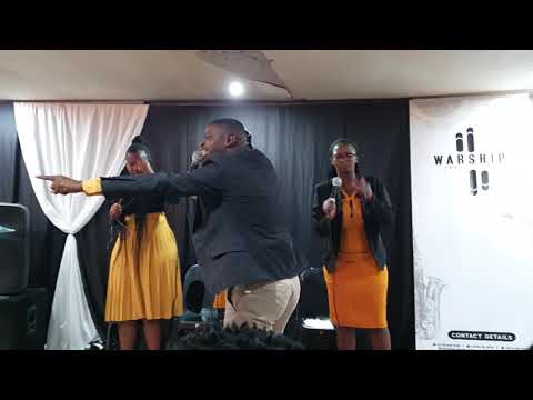 Ozayo Ndamase -