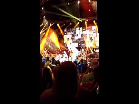 Jason Aldean - Dirt Road Anthem Live @SPAC