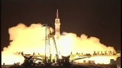 US and Russian leave for ISS for a year