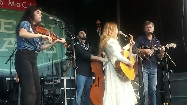 Sierra Ferrell at Freshgrass Festival - Whispering...