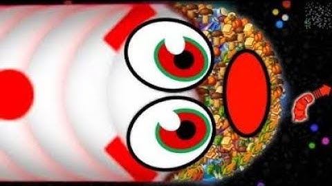Slither.io Troll Tiny Snake vs Giant Noob Snakes - Epic Slitherio Gameplay