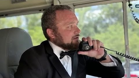 Fairfax school bus driver dons tuxedo to welcome students on first day | NBC4 Washington
