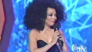 DIANA ROSS PERFORMS!!!!!!!!!!