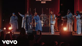 Tasha Cobbs Leonard - The Church I Grew Up In (Live) ft. Mickey Guyton (Official Live Video) @TashaCobbsVEVO