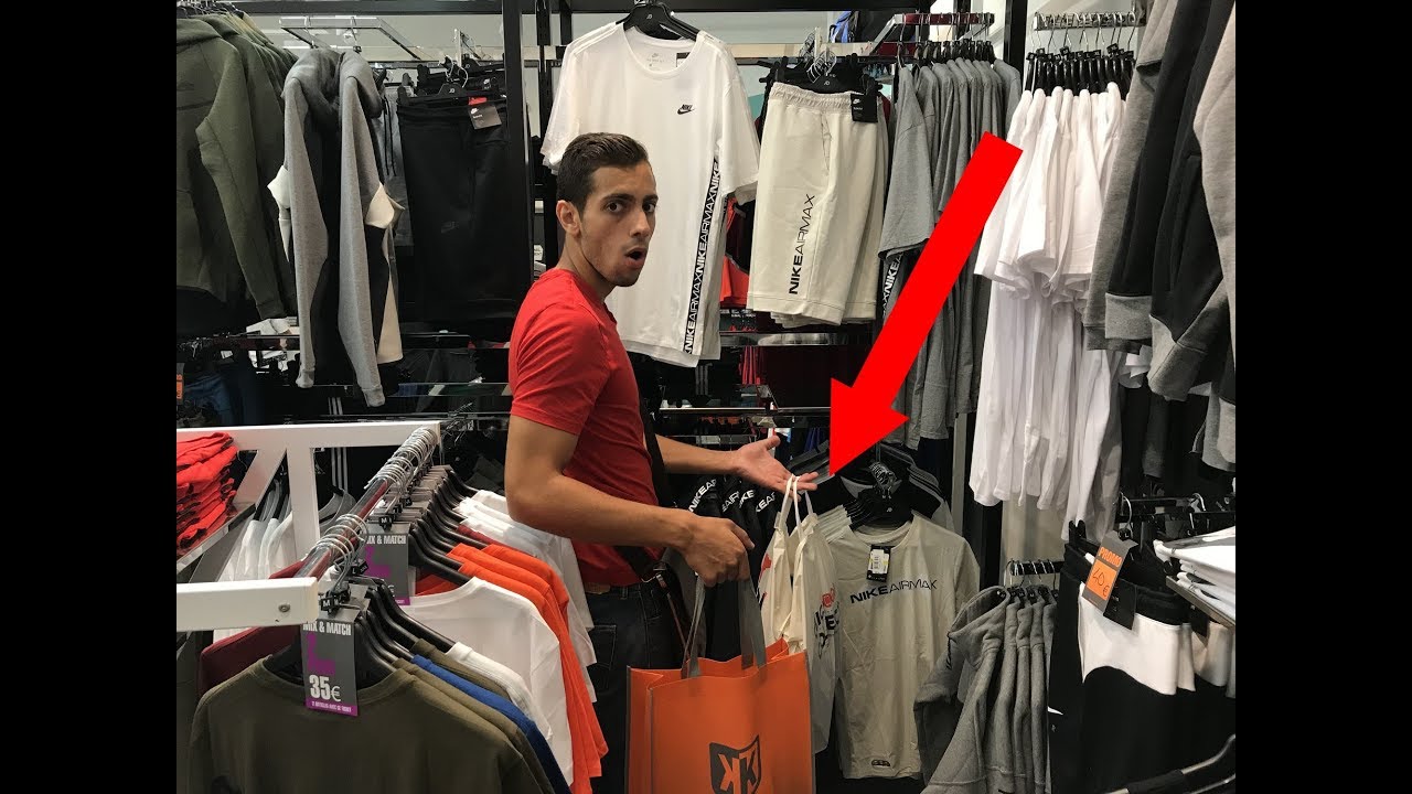 VOILA CE QUE J'AI ACHETÉ AVEC LES 300 EUROS POUR LA RENTRE SCOLAIRE !