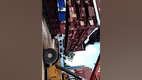 Flat Rack containers liftings