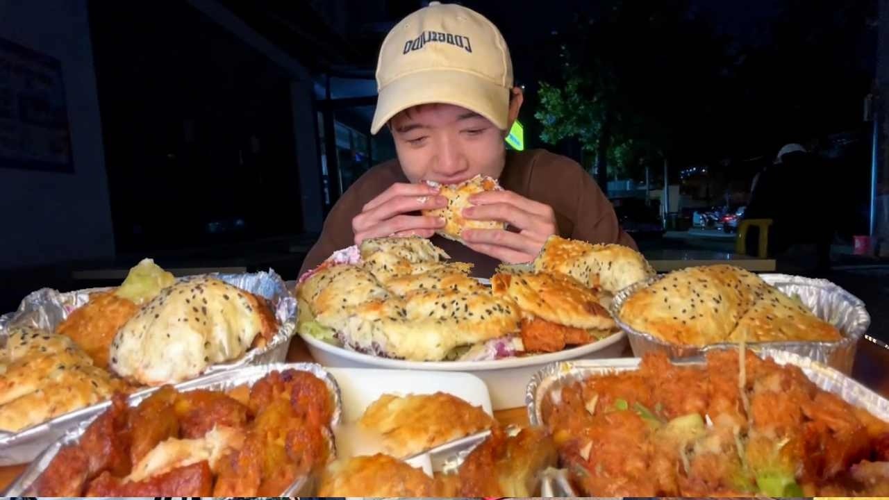 爽吃夜市小吃，狂炫23道美食，消费不到200元【冻冻超大一口】