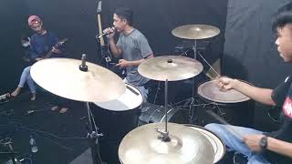 Download Lagu Million whise official suropati terbelenggu sepi cover million whise MP3