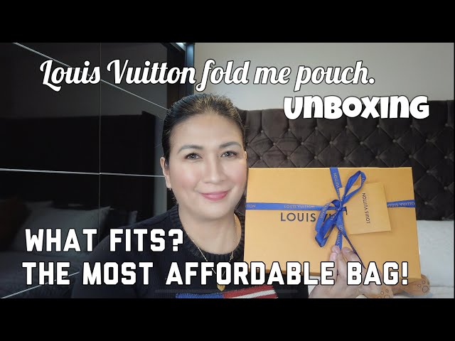 lv fold me pouch outfit