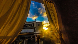 Timelapse: Curtains of the Sunset