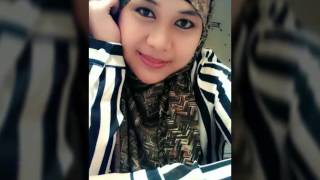 Photo wanita cantik berhijab simpel