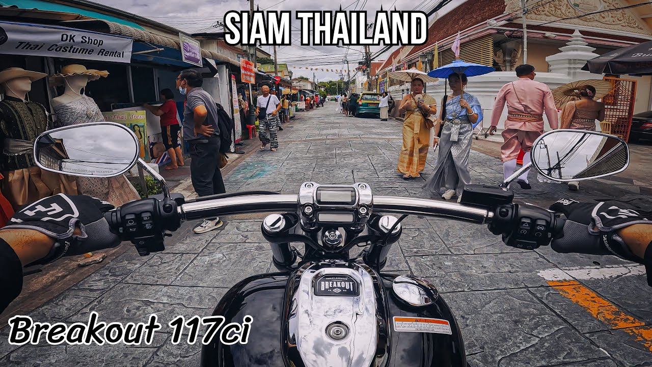 Harley-Davidson Breakout 117 ci [Pure RAW Sound] | Siam Bangkok traffic