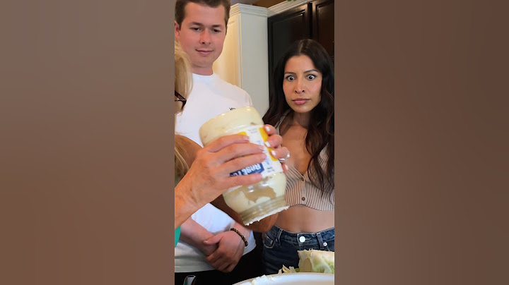 COOKING WITH MY WHITE BOYFRIEND’S MOM BE LIKE!! 😱🤢😭 #shorts