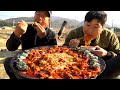 솥뚜껑에 볶은 낙지볶음에 소면, 주먹밥, 볶음밥까지~ (Spicy stir-fried small octopus) 요리&먹방!! - Mukbang eating show