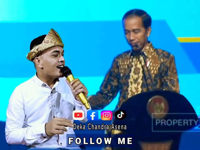 Video Lucu Nyanyi Depan Presiden Jokowi 🤣 class=