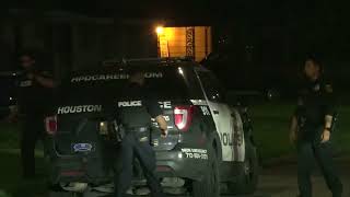 Houston man facing charges after shooting at a mother and HPD Helicopter