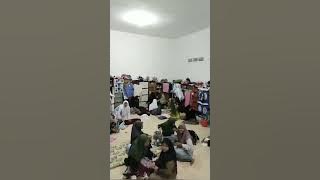 ekspresi santri saat bell berjamaah, tapi mereka belum siap