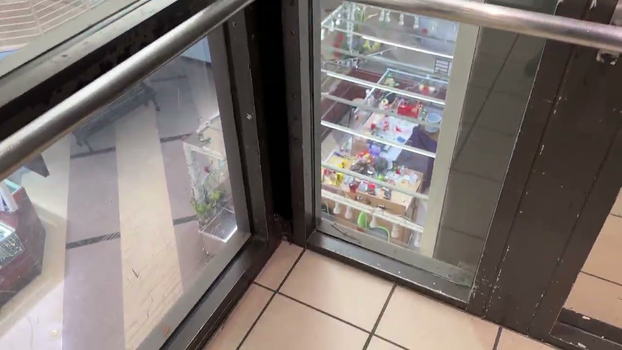 Montgomery Hydraulic Elevator at PlazAmericas Mall in Houston, TX. - 2025 Take