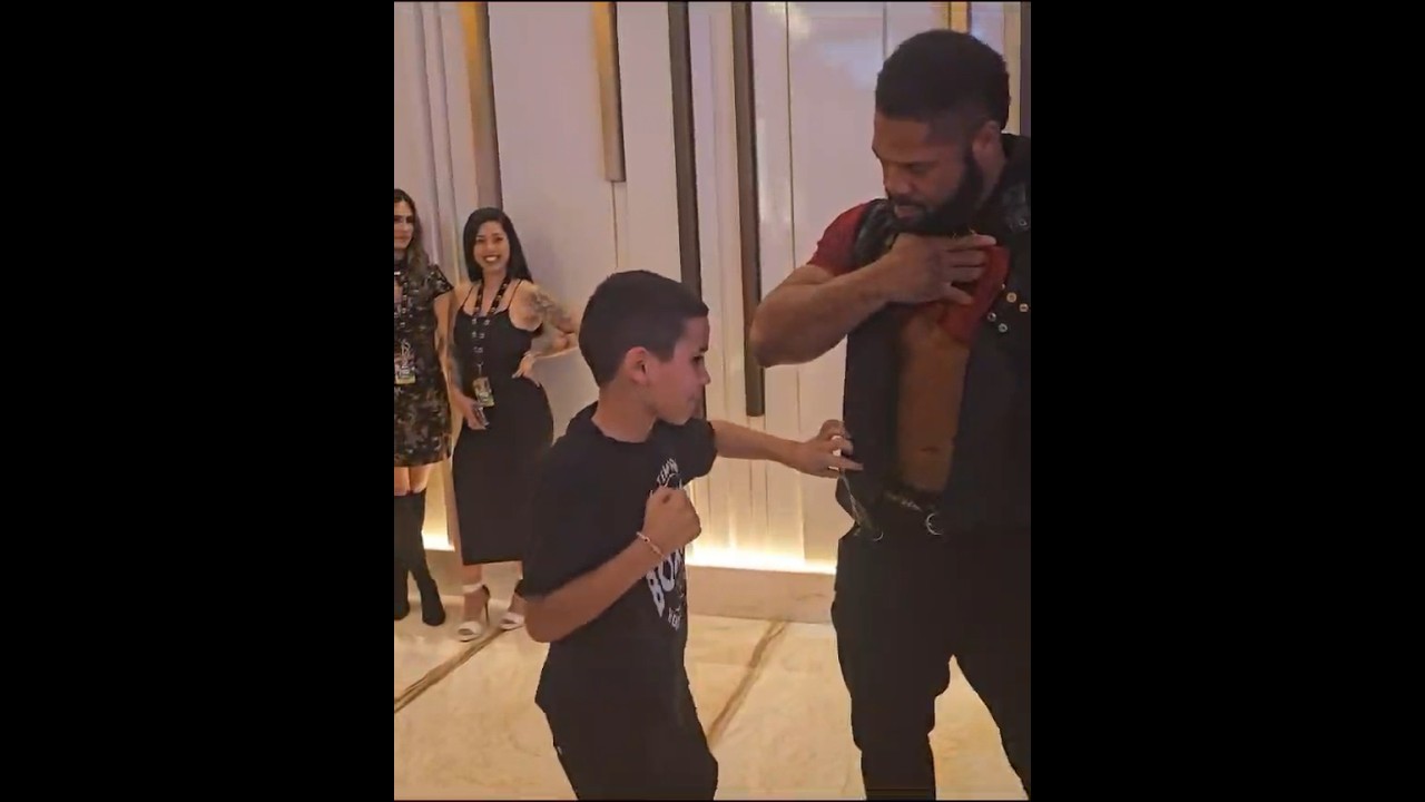 Nyquilnickelz ab checks Lorenzo Hunt  “Imma show you the difference between me and the Island boys”