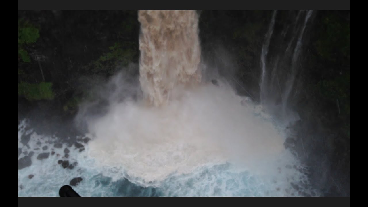 Amazing Flash Flood on the Road to Hana - Maui, Hawaii
