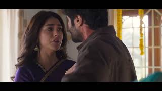 Mrunal Thakur kissing scene