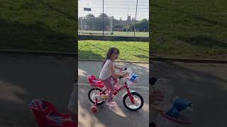 Selda Baycan Yürüyorum Dikenlerin Üstünde Yaralıyım Youtube Kraliçesi Şirin Kılıp Çekimizde 🧿🧿