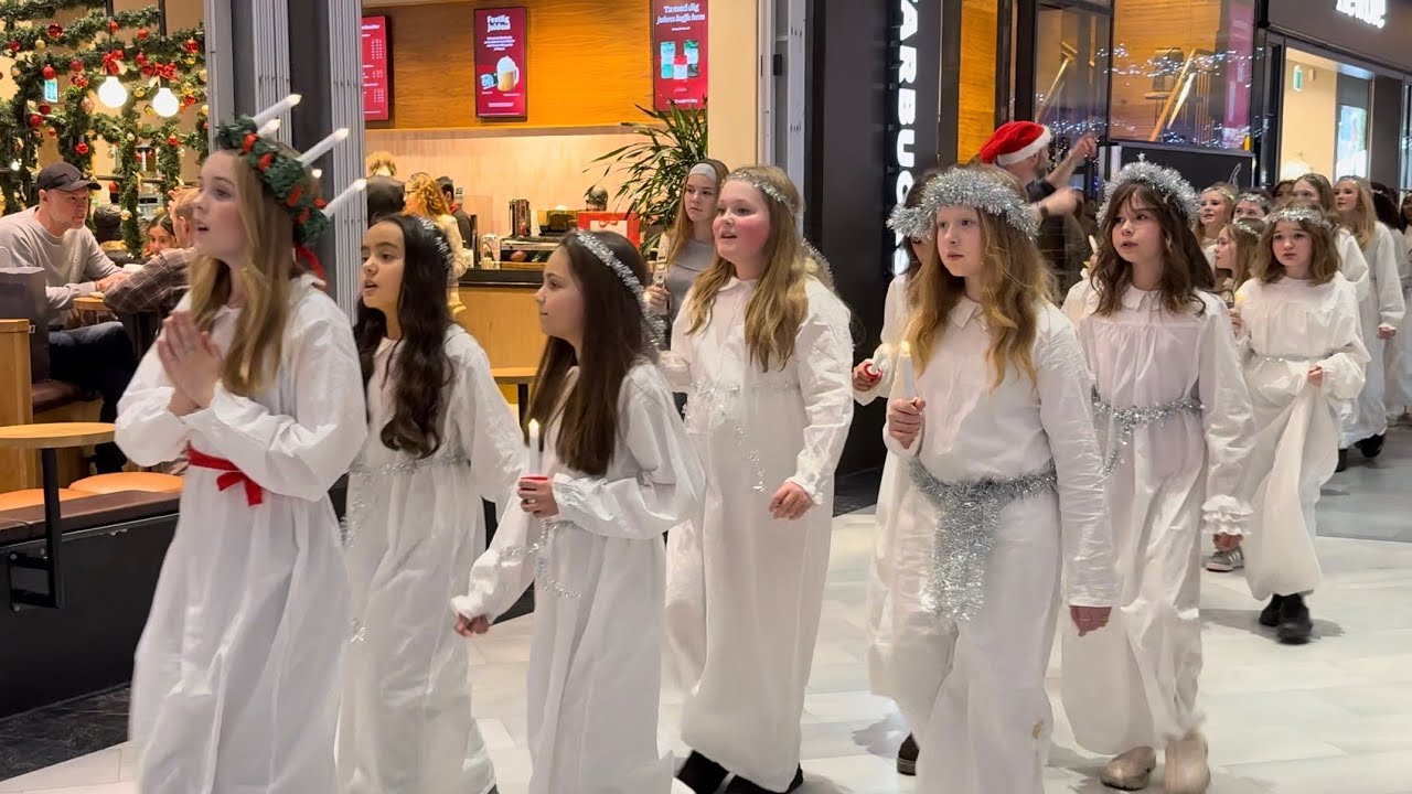 Lucia Day at Mall of Scandinavia, Solna 