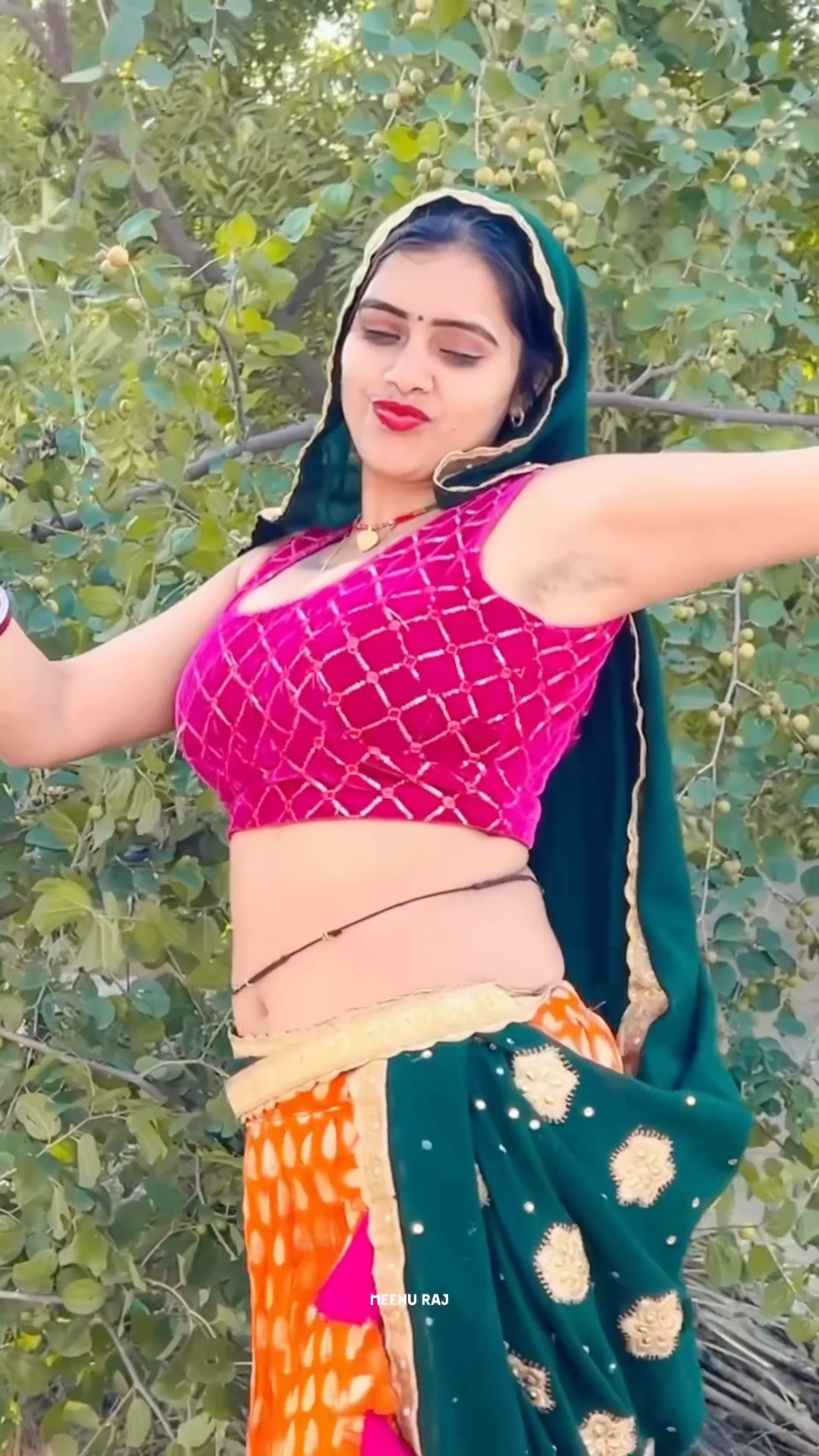 आजा गले से तुझको लगा ले ##meenu #trending #trendingshorts