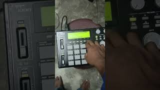 Akai MPC 1000 | Basic information