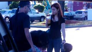 arcangel en compania de su esposa y hijos en orlando florida Information