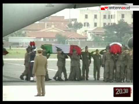 TG 19.05.10 Militari morti in Afghanistan, l'Italia piange i suoi eroi