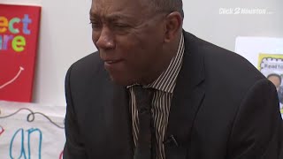 Mayor Turner, HISD superintendent celebrate Houston Reads Day at elementary school