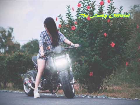 Hey Mombo Melody Club រាំទាំងអស់គ្នាBY The Funky Official