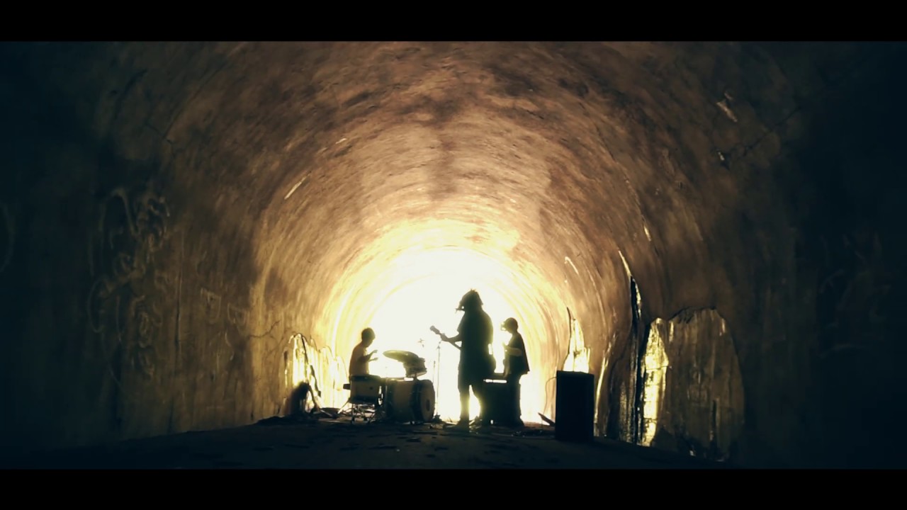 Guarda 喧騒く - 追伸 (Music Video) su YouTube