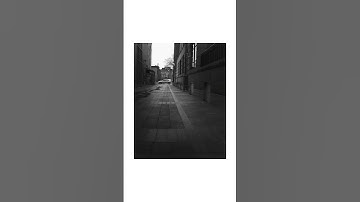 Reflection photography trick #streetphotography #photographytips #photographer