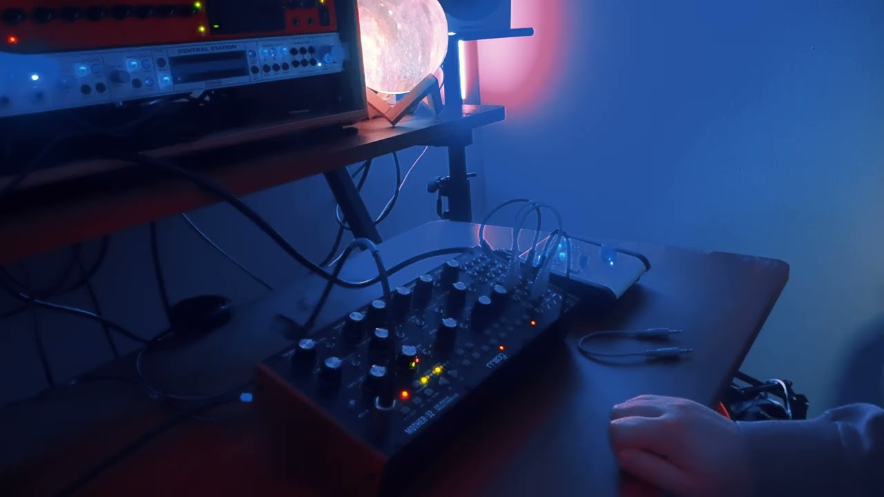 Ursa Archives - 002 (Moog Mother-32 Synth Loop)