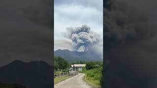 Sakurajima Volcano Explosion in Japan | Powerful Eruption in 4K Ultra HD #volcano #eruption #japan